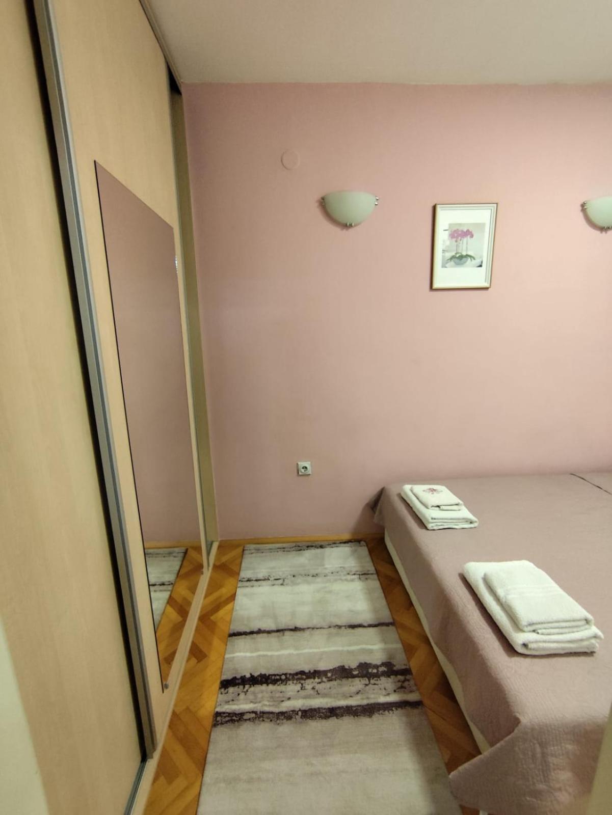 New Apartment 8, Self Check-In, Free Parking Szkopje Kültér fotó